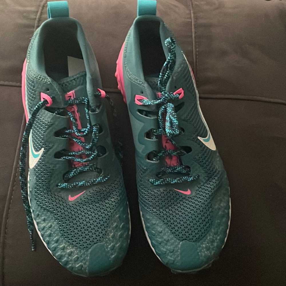 Nike women’s wildhouse